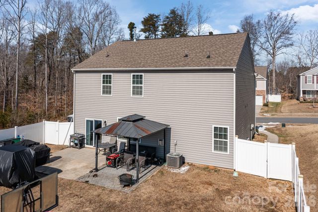 9839 Oak Barrel Lane, Charlotte, NC 28215