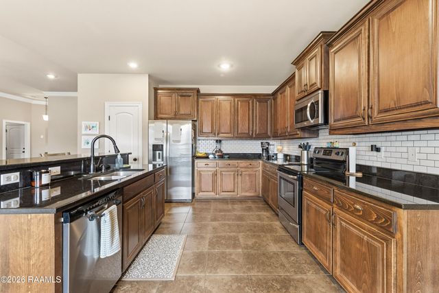 107 Arrowwood Road, Youngsville, LA 70592