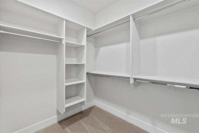 6566 W Los Flores Dr, Meridian, ID 83646