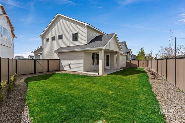 6566 W Los Flores Dr, Meridian, ID 83646