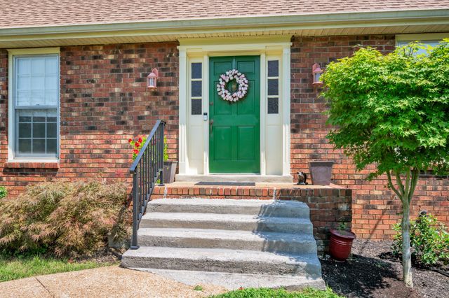 721 Goodpasture Ter, Nashville, TN 37221