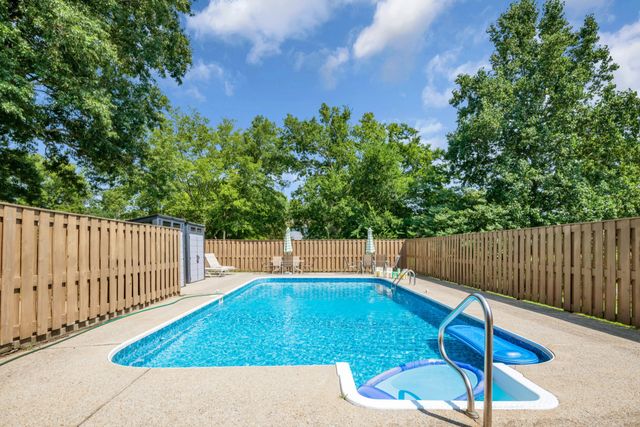721 Goodpasture Ter, Nashville, TN 37221