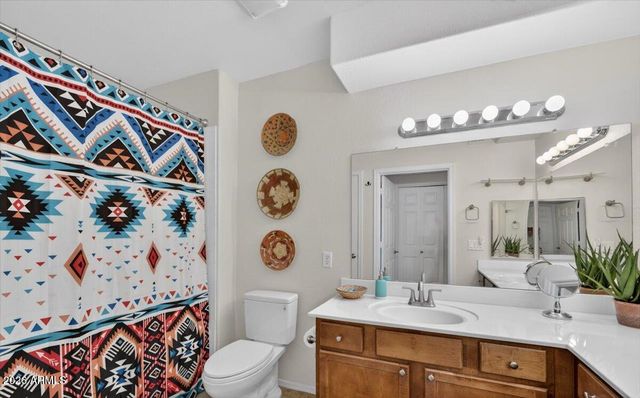 15095 N THOMPSON PEAK Parkway 1084, Scottsdale, AZ 85260
