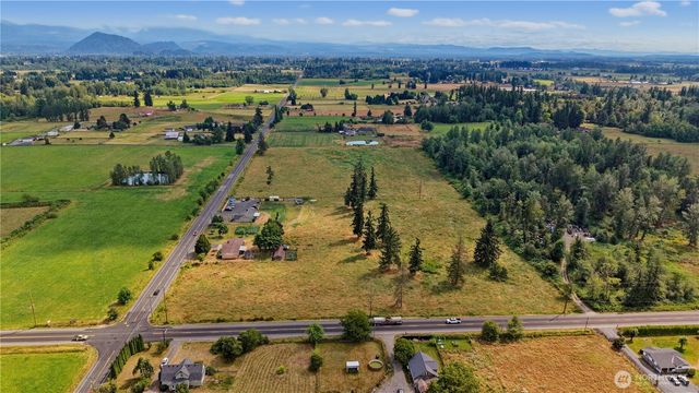40127 244th Avenue SE, Enumclaw, WA 98022