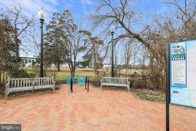 6001 MARQUETTE TER, Bethesda, MD 20817