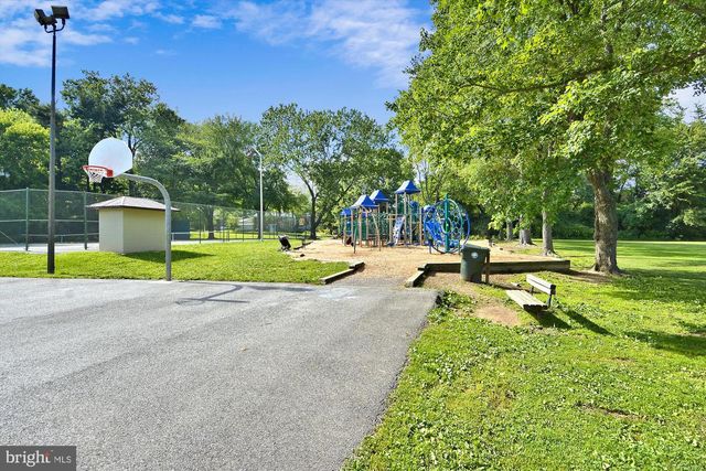 6001 MARQUETTE TER, Bethesda, MD 20817