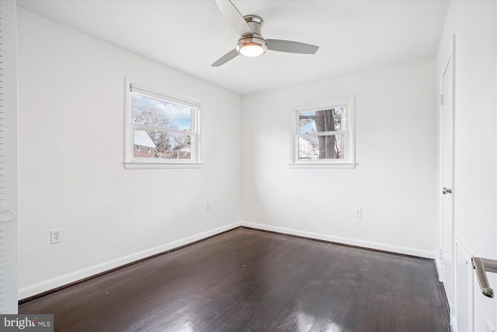 Image 19 of property listing at 6001 MARQUETTE TER, Bethesda, MD 20817