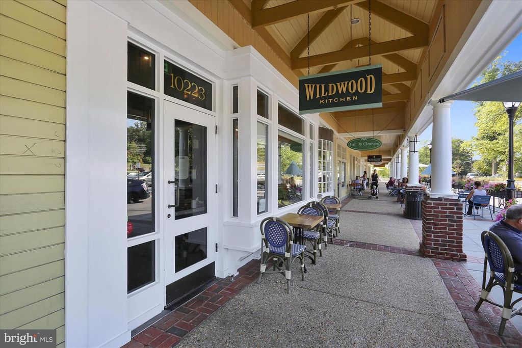 Image 35 of property listing at 6001 MARQUETTE TER, Bethesda, MD 20817