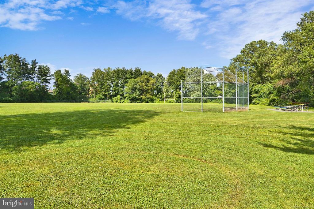 Image 50 of property listing at 6001 MARQUETTE TER, Bethesda, MD 20817