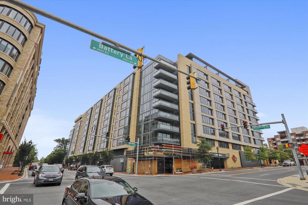 Image 69 of property listing at 6001 MARQUETTE TER, Bethesda, MD 20817