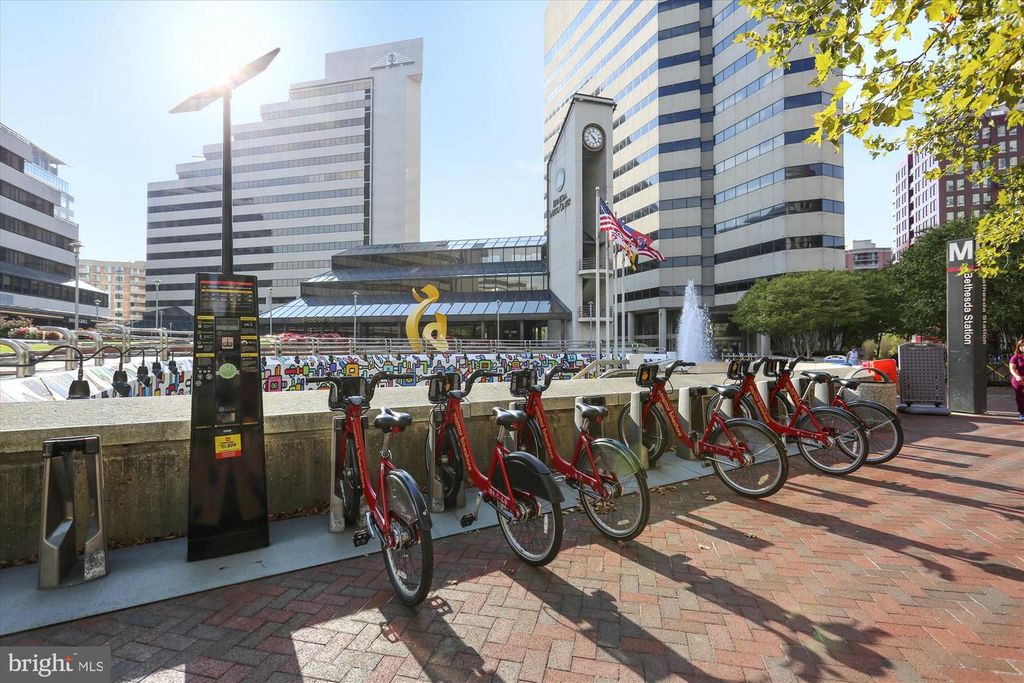 Image 75 of property listing at 6001 MARQUETTE TER, Bethesda, MD 20817