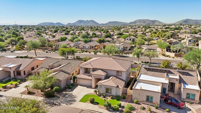 25426 N HACKBERRY Drive, Phoenix, AZ 85083