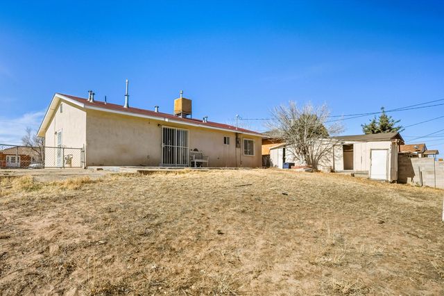 1112 Clemente Street SW, Albuquerque, NM 87121