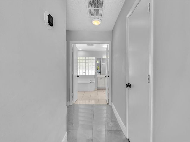 10434 NW 6th Court, Coral Springs, FL 33071