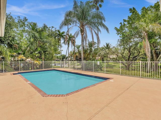 10434 NW 6th Court, Coral Springs, FL 33071