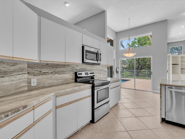 10434 NW 6th Court, Coral Springs, FL 33071