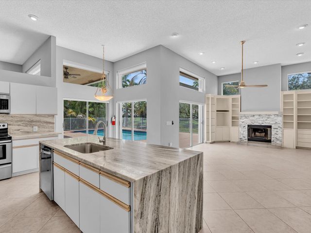 10434 NW 6th Court, Coral Springs, FL 33071
