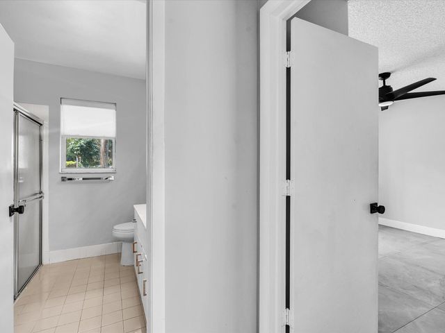 10434 NW 6th Court, Coral Springs, FL 33071