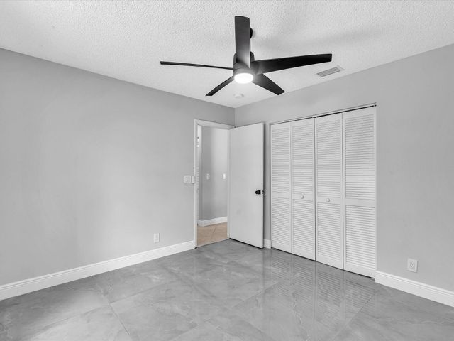 10434 NW 6th Court, Coral Springs, FL 33071