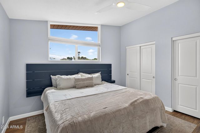 6908 E EARLL Drive, Scottsdale, AZ 85251