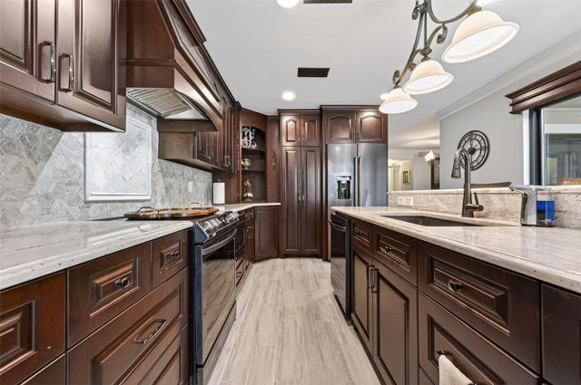 11622 Village Place Drive 328, Houston, TX 77077