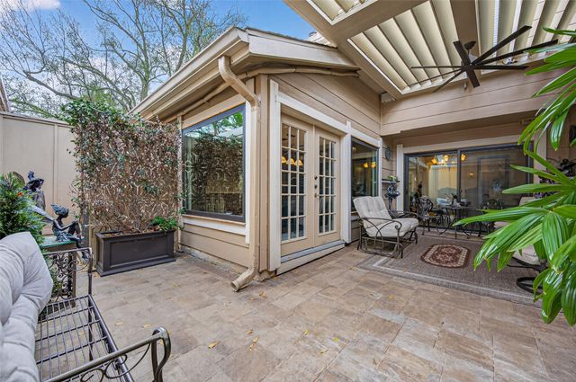 11622 Village Place Drive 328, Houston, TX 77077