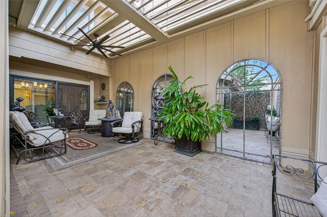 11622 Village Place Drive 328, Houston, TX 77077