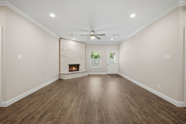 901 E Jefferson Street, Van Alstyne, TX 75495