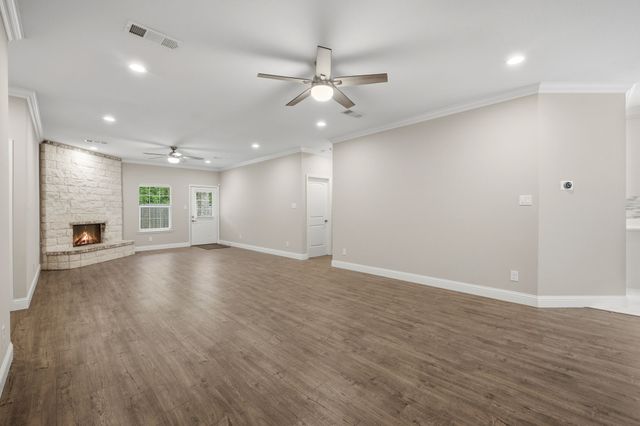 901 E Jefferson Street, Van Alstyne, TX 75495