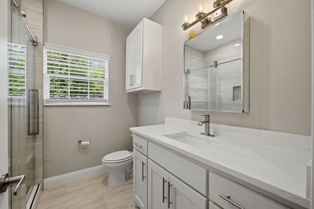 901 E Jefferson Street, Van Alstyne, TX 75495