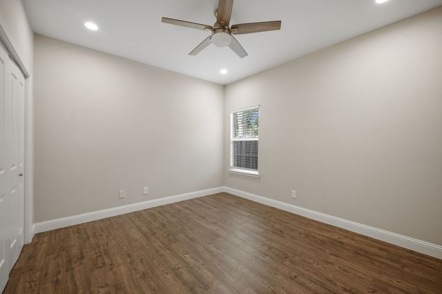 901 E Jefferson Street, Van Alstyne, TX 75495