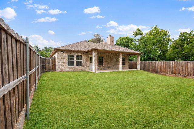 901 E Jefferson Street, Van Alstyne, TX 75495