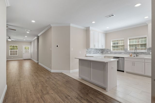 901 E Jefferson Street, Van Alstyne, TX 75495