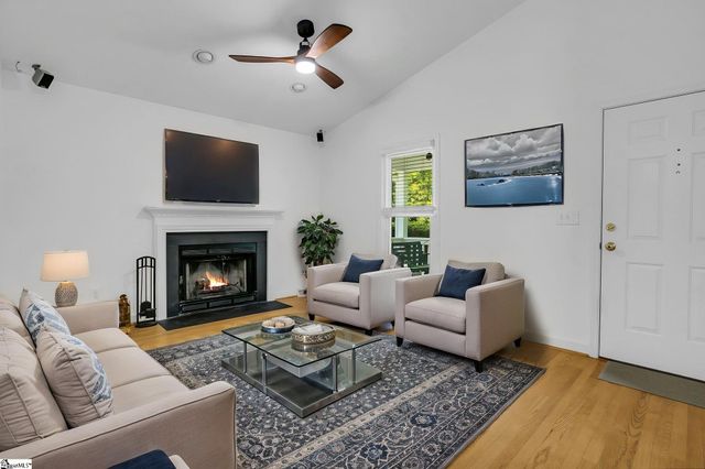 6 Goblet Court, Greenville, SC 29609