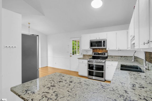 6 Goblet Court, Greenville, SC 29609