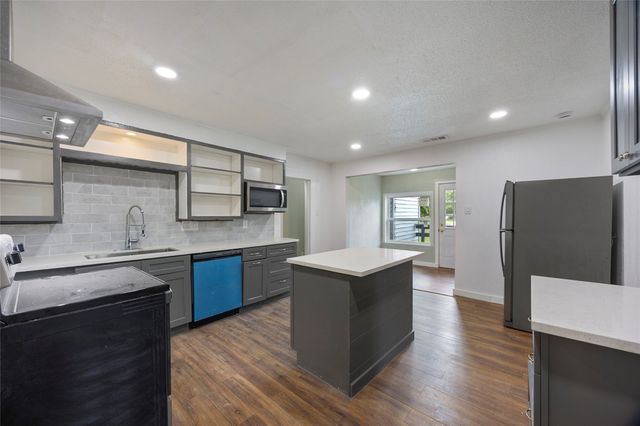 4305 Templeton Street, Greenville, TX 75401