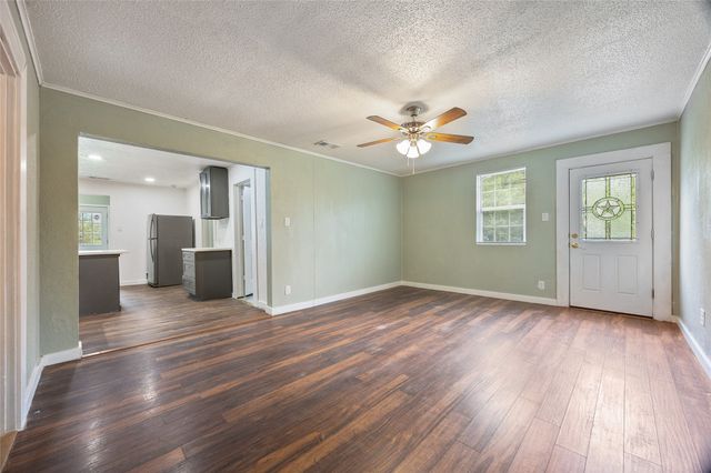 4305 Templeton Street, Greenville, TX 75401