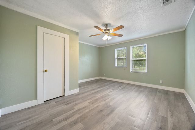 4305 Templeton Street, Greenville, TX 75401