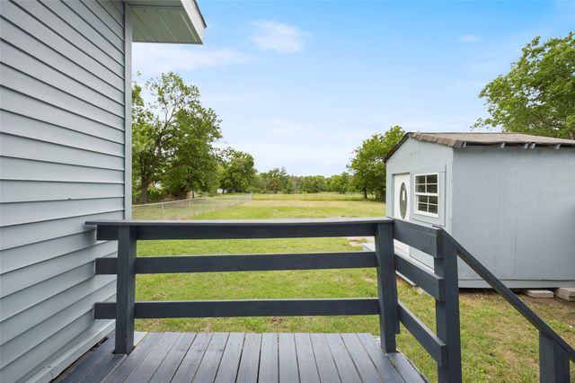 4305 Templeton Street, Greenville, TX 75401