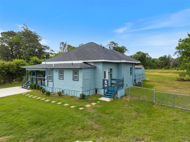 4305 Templeton Street, Greenville, TX 75401