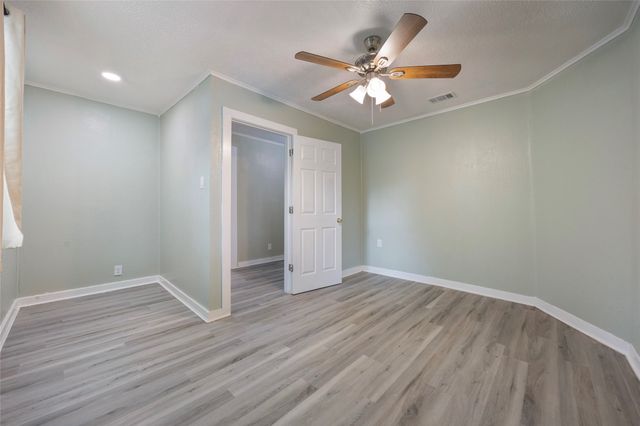 4305 Templeton Street, Greenville, TX 75401