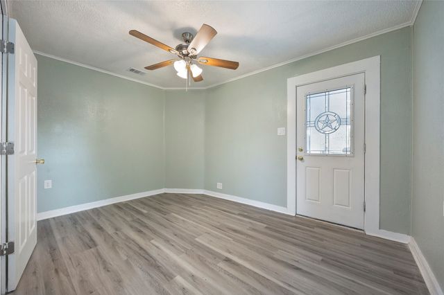 4305 Templeton Street, Greenville, TX 75401