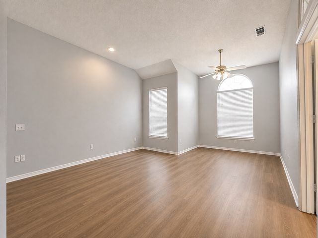 10512 Napa Valley Drive, Frisco, TX 75035