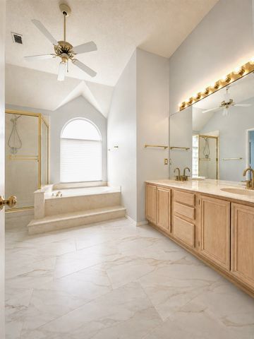 10512 Napa Valley Drive, Frisco, TX 75035