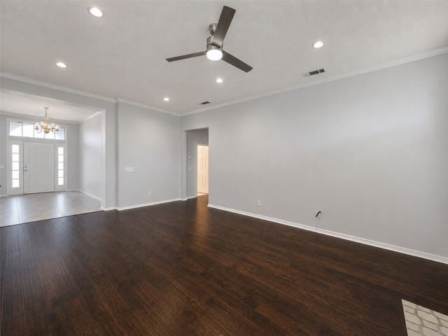 10512 Napa Valley Drive, Frisco, TX 75035