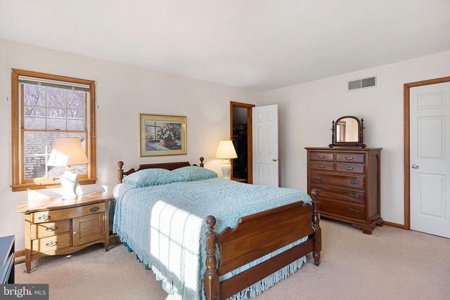 10 AMARANTH DR, Newark, DE 19711