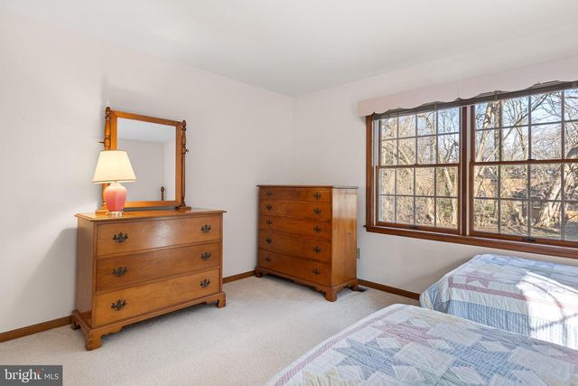 10 AMARANTH DR, Newark, DE 19711