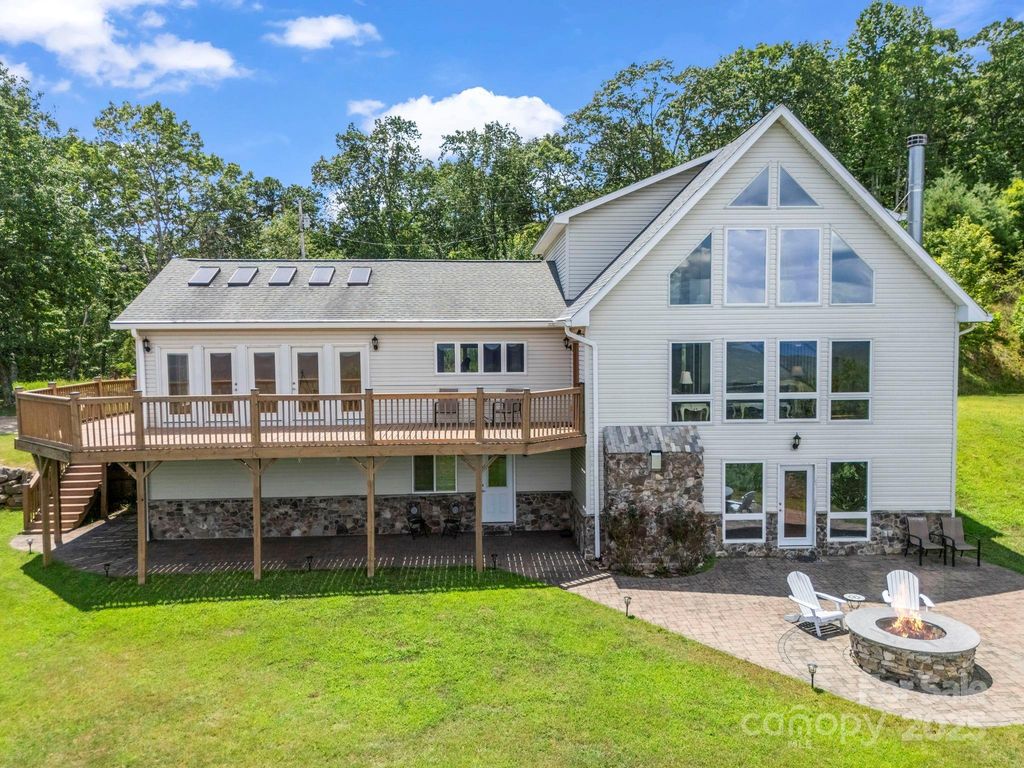 995 Towery Trace, Ellenboro, NC 28040