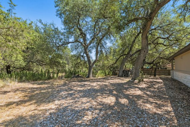 18817 Kelly DR, Lago Vista, TX 78645
