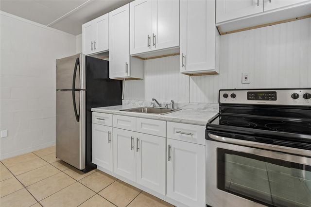 9801 N 11TH STREET A, Tampa, FL 33612